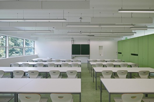School of Nursing in the Kaiser Franz Joseph Hospital / Lichtblau.Wagner Architekten