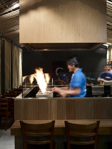 Maedaya Grill & Sake / EAT Architects
