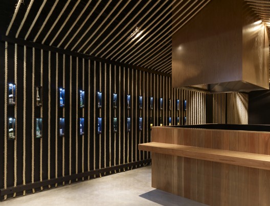 Maedaya Grill & Sake / EAT Architects