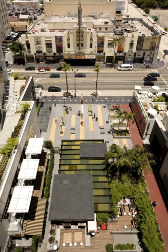 Hollywood and Vine Metro Portal and Plaza / Rios Clementi Hale Studios