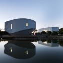 Zoo Zoo - Hyunjoon Yoo Architects Zoo Zoo - Hyunjoon Yoo Architects © Seunghoon Yum
