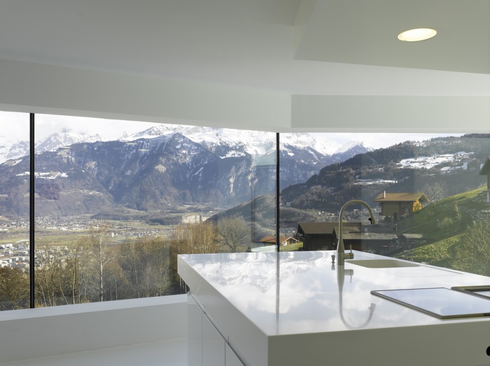 Martinho Les Neyres Residence / Bonnard Woeffray Architectes