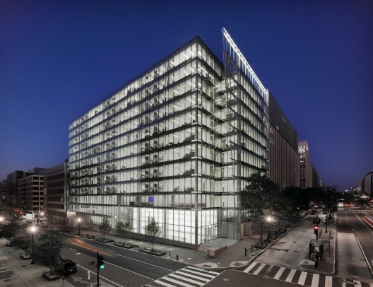 1999 K Street / Murphy Jahn