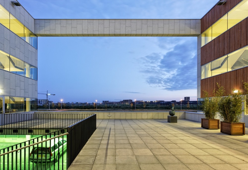 Simed Health Care Group / DHV Architects