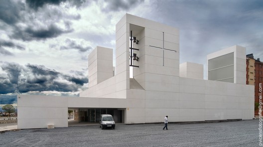 Ponferrada Church - Vicens + Ramos
