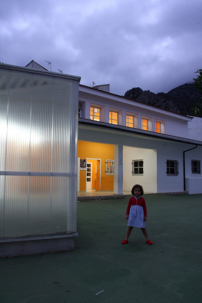 Víctor de la Serna y Espina Public School / Julio Barreno Gutiérrez