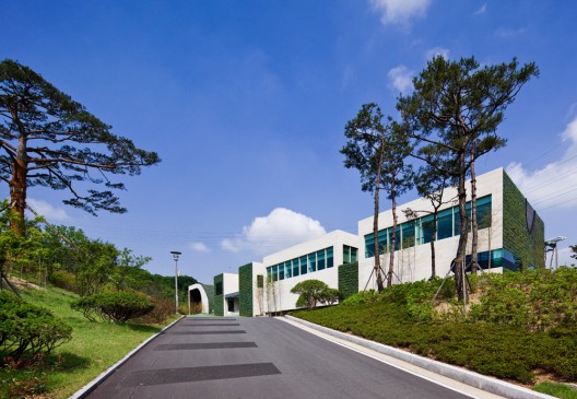 Green Weaving Club House - Hyunjoon Yoo Architects