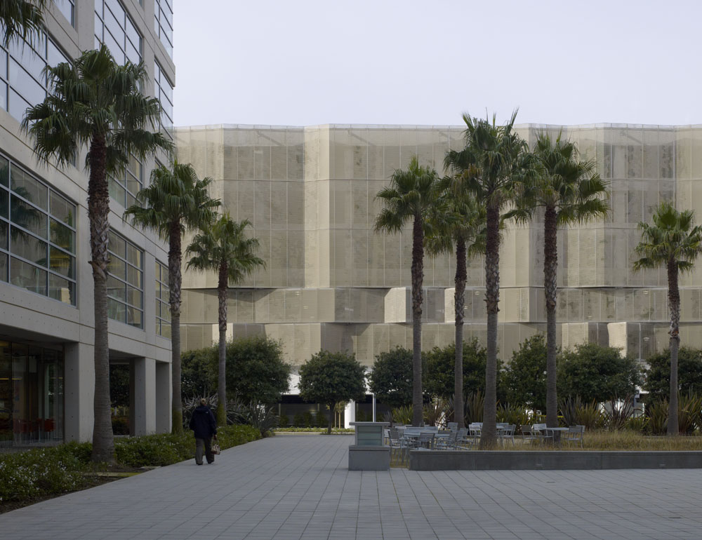 Mission Bay Block 27 Parking Structure / WRNS Studio
