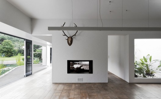 Dynasty Project / Label Architecture