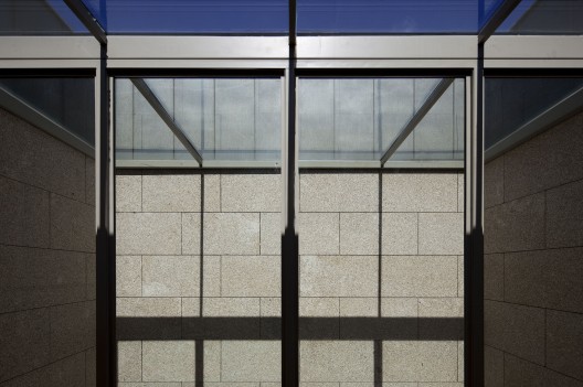 Caetano & Assis House / Ana de Bastos + Filipe Xavier Oliveira