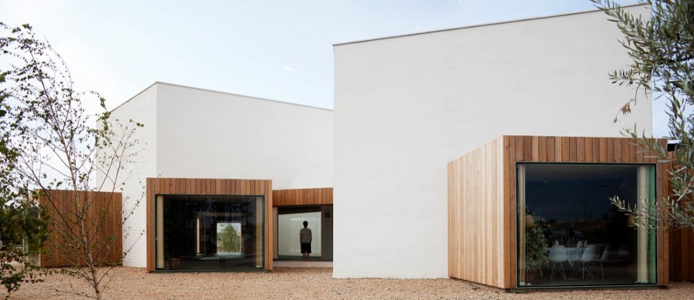 Lolita / Langarita Navarro Arquitectos