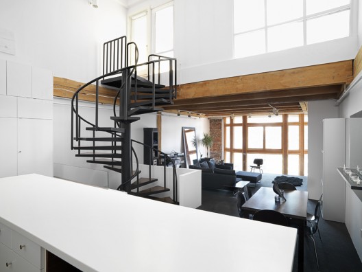 Crosstown Loft / Camps Leckie Studio