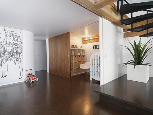 Crosstown Loft / Camps Leckie Studio