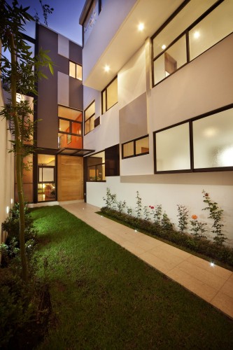 Pixel 57 / Darkitectura
