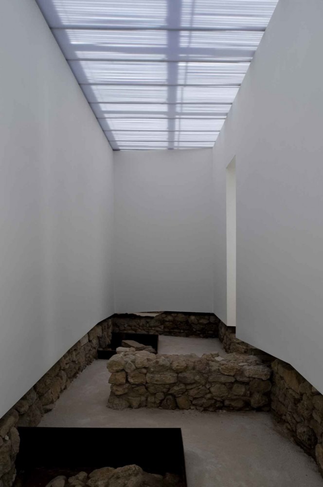 Musealization of the Archaeological Site of Praça Nova of São Jorge Castle / JLCG Arquitectos