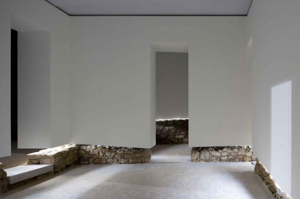 Musealization of the Archaeological Site of Praça Nova of São Jorge Castle / JLCG Arquitectos
