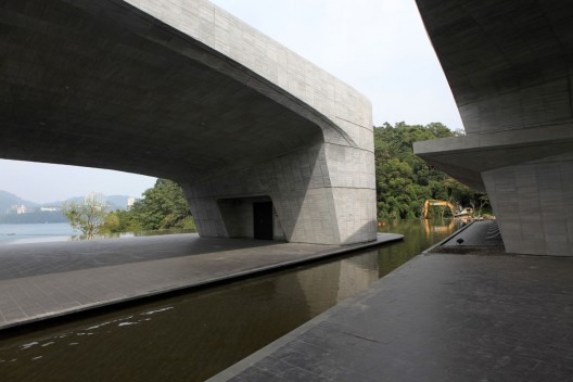 Hsiangshan Visitor Center - Norihiko Dan