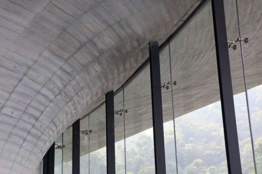 Hsiangshan Visitor Center - Norihiko Dan