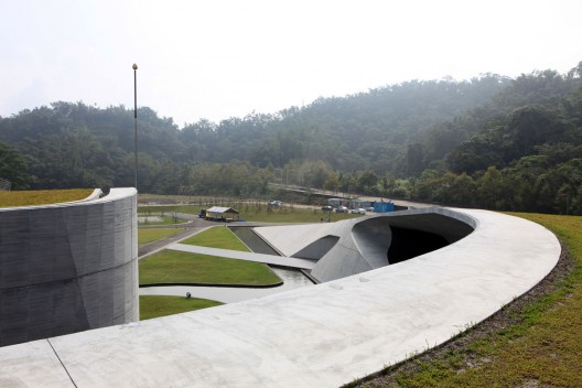 Hsiangshan Visitor Center - Norihiko Dan