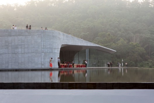 Hsiangshan Visitor Center - Norihiko Dan
