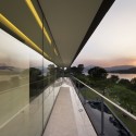 Floating House - Hyunjoon Yoo Architects Floating House - Hyunjoon Yoo Architects © Seunghoon Yum