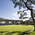Floating House - Hyunjoon Yoo Architects Floating House - Hyunjoon Yoo Architects © Seunghoon Yum