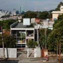 House In Sao Paulo / GrupoSP House In Sao Paulo / GrupoSP © Nelson Kon