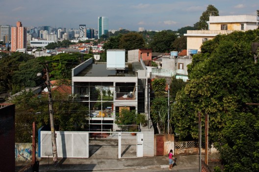 House In Sao Paulo / GrupoSP