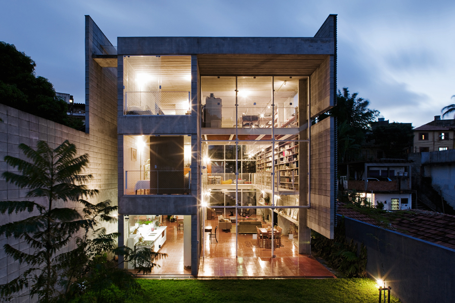 House In Sao Paulo / GrupoSP © Nelson Kon
