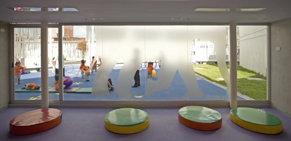 El Porvenir Social Kindergarden / Giancarlo Mazzanti
