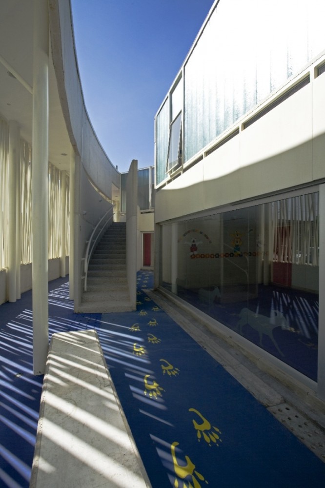 El Porvenir Social Kindergarden / Giancarlo Mazzanti