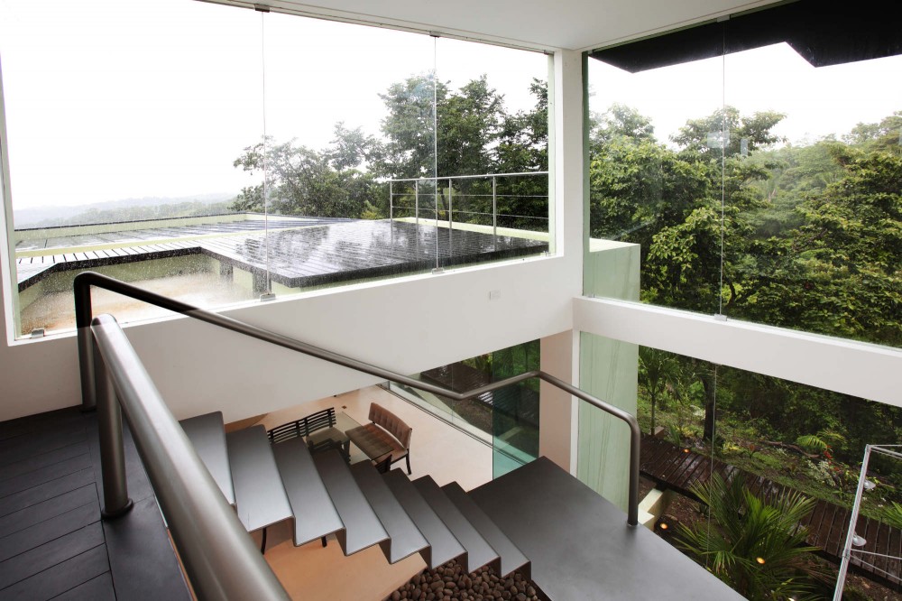 Triangulo House / Ecostudio Architects