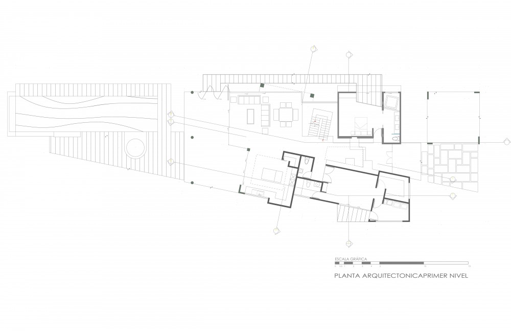Triangulo House / Ecostudio Architects