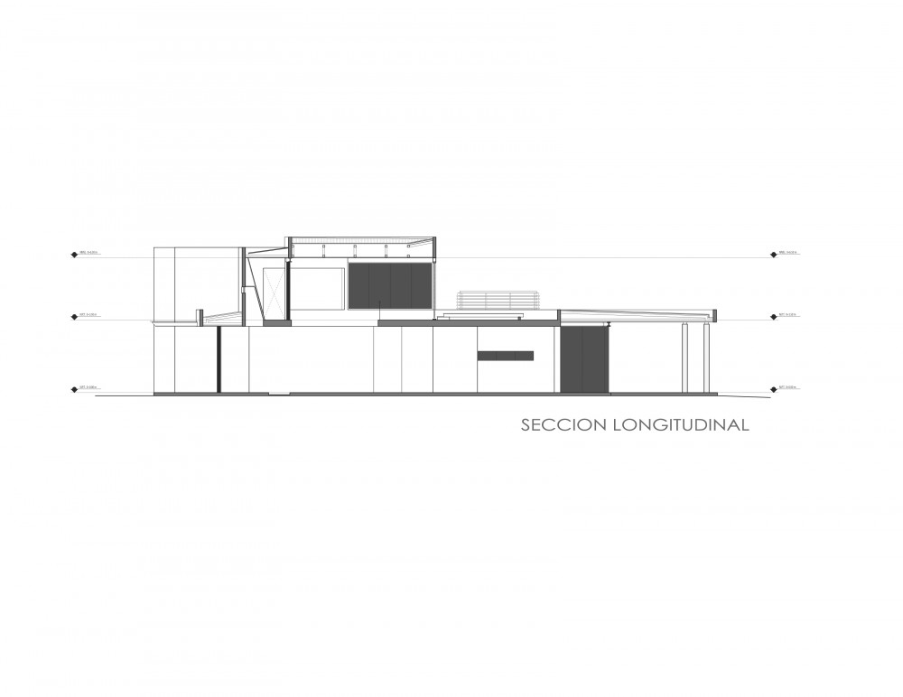 Triangulo House / Ecostudio Architects