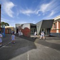 Sacred Heart Primary School Library / Suters Architects