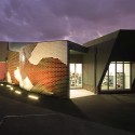 Sacred Heart Primary School Library / Suters Architects