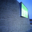 Pixel House / Mass Studies and Slade Architecture Pixel House / Mass Studies and Slade Architecture © Yong Kwan Kim