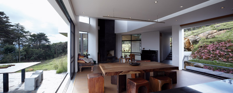House on the Slope / Paisajes Emergentes