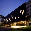 Wyne Sales Gallery / Supermachine Studio © Wison Tungthunya
