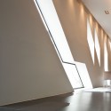 Wyne Sales Gallery / Supermachine Studio © Wison Tungthunya