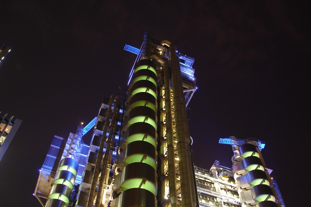 AD Classics: Lloyd’s of London Building / Richard Rogers