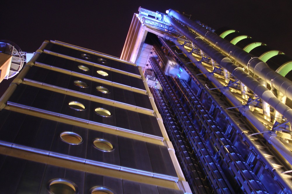 AD Classics: Lloyd’s of London Building / Richard Rogers