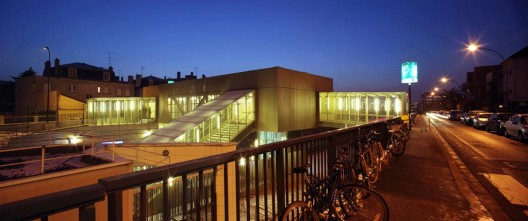 Bridge Building / Atelier PHILEAS
