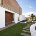 Adamos Residence / Vardastudio Architects & Designers Adamos Residence / Vardastudio Architects & Designers © Christos Papantoniou