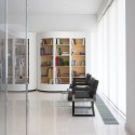 Adamos Residence / Vardastudio Architects & Designers Adamos Residence / Vardastudio Architects & Designers © Christos Papantoniou