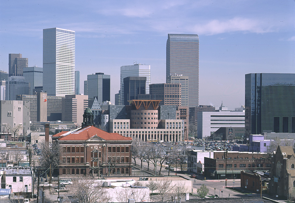 AD Classics: Denver Central Library / Michael Graves & Associates