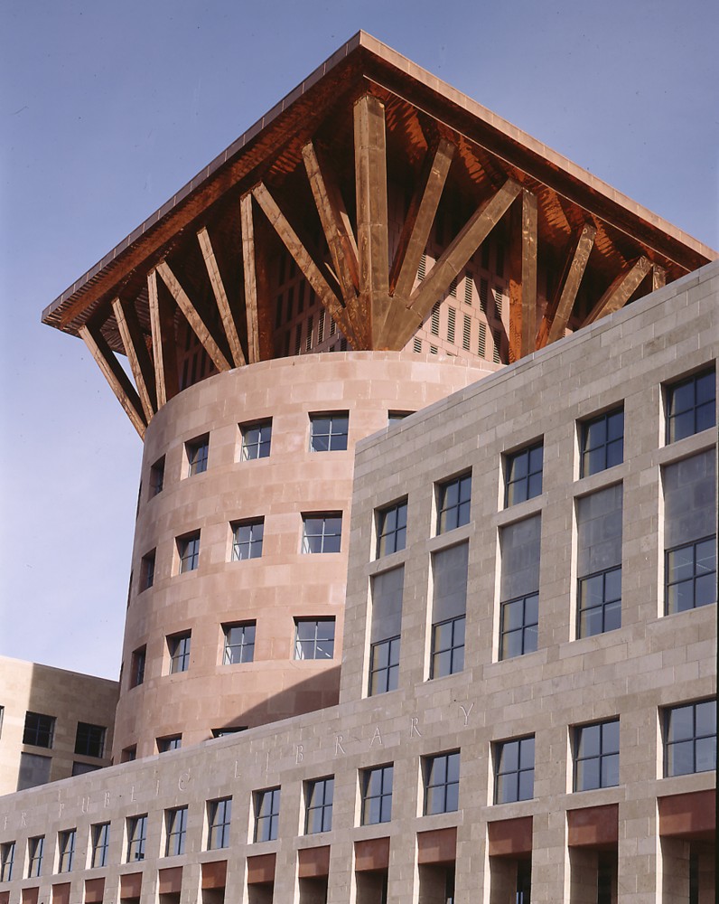 AD Classics: Denver Central Library / Michael Graves & Associates