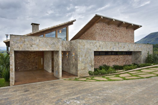 Mountain House / David Guerra
