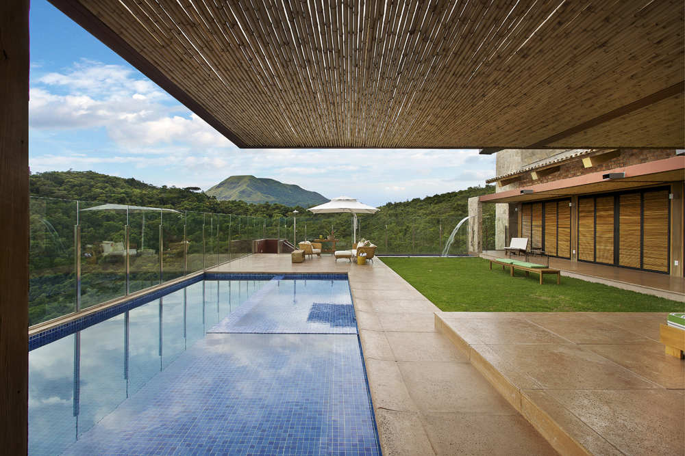 Mountain House / David Guerra