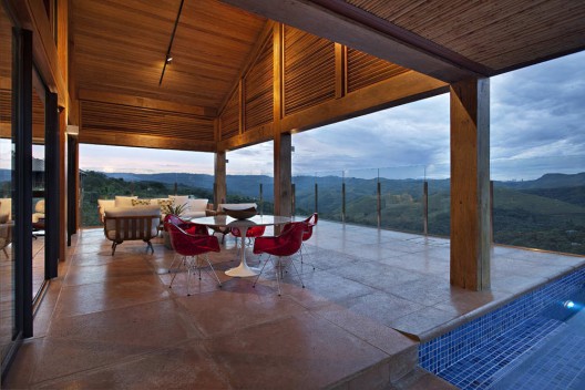 Mountain House / David Guerra